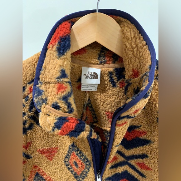 North Face patterned fleece vest - Picture 3 of 4